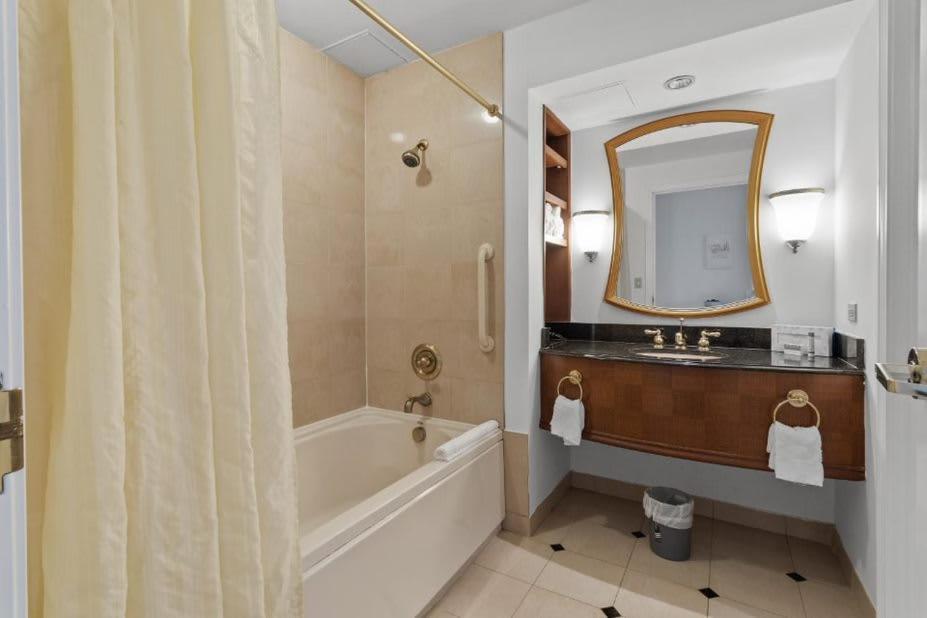 Boardwalk King Bed Retreats By Cozysuites Atlantic City Exterior photo